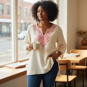 Anne Carson White Linen Tunic Kaftan Blouse with Pink  and Yellow Embroidery